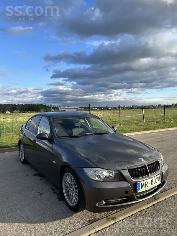 BMW 320