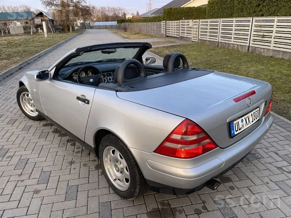 Mercedes SLK200