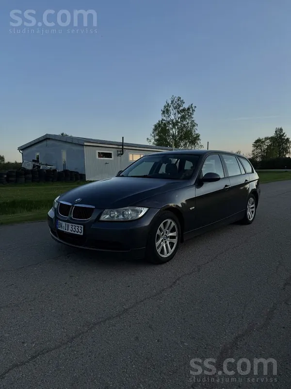 BMW 320