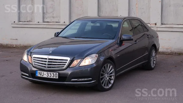 Mercedes E200