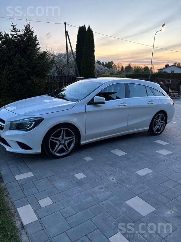 Mercedes CLA200