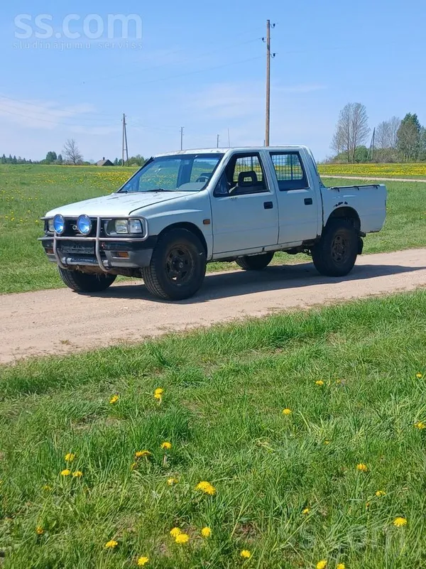Opel Bezceļu auto, 4x4 plus pazeminātie ātrumi. Varu at