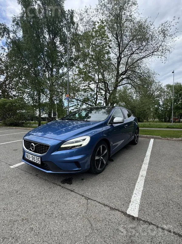 Volvo V40 - 1