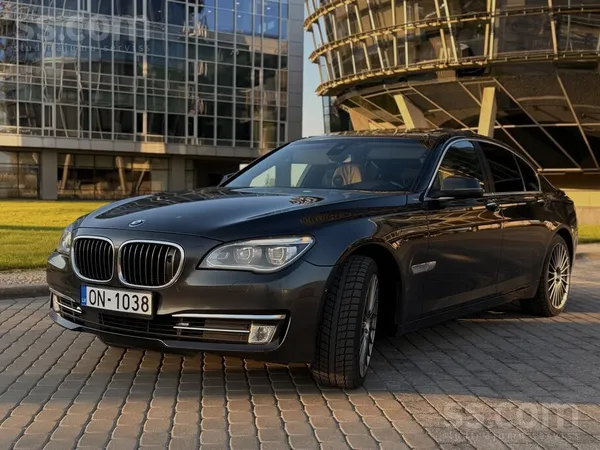 BMW 740