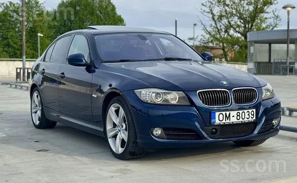 BMW 330