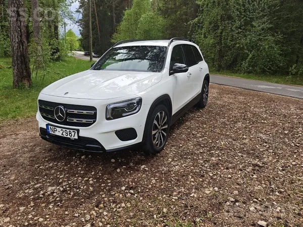 Mercedes GLB 200
