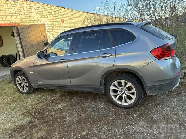 BMW X1