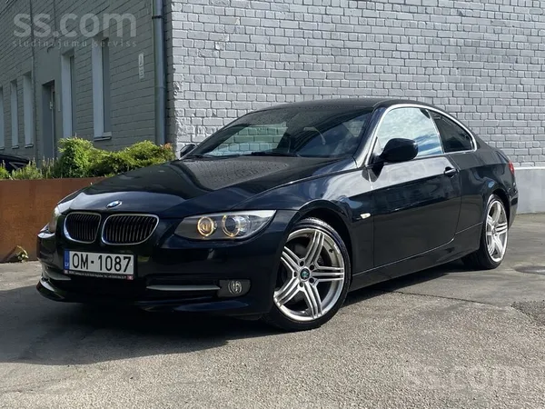 BMW 325 2010, 3.0D dīzelis, Automāts, Kupeja, Melns — Latvijā