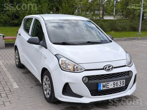 Hyundai Hyundai i10 1.0 manuāls, benzīns. Apsildāma stūre,