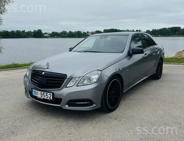 Mercedes E350
