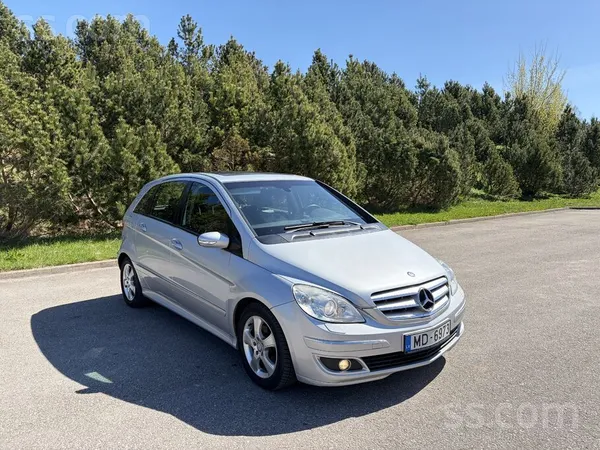 Mercedes B200