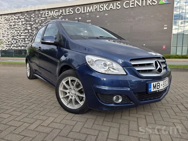 Mercedes B180