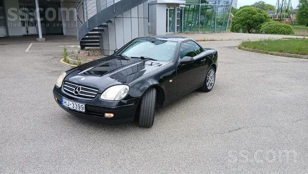 Mercedes Отличный, стильный Мерсик. ( в придачу комплект зи