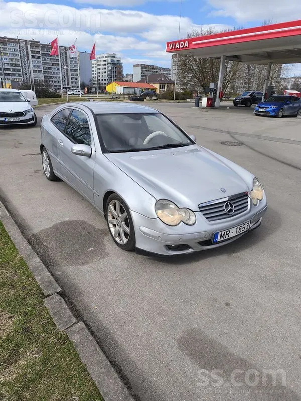 Mercedes C180