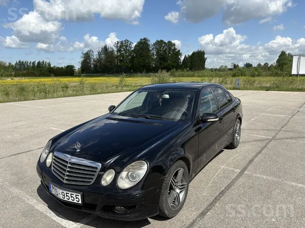 Mercedes E200
