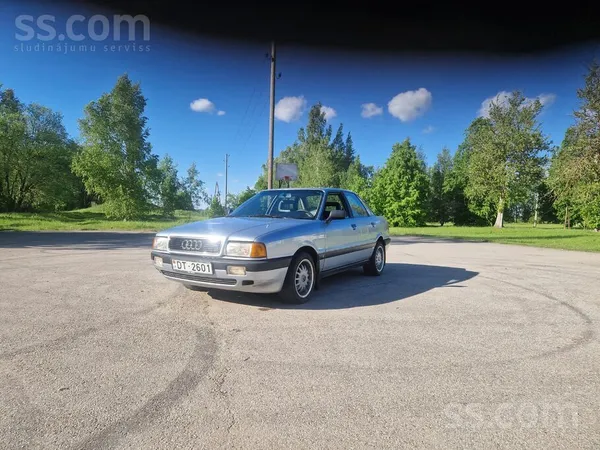 Audi 80