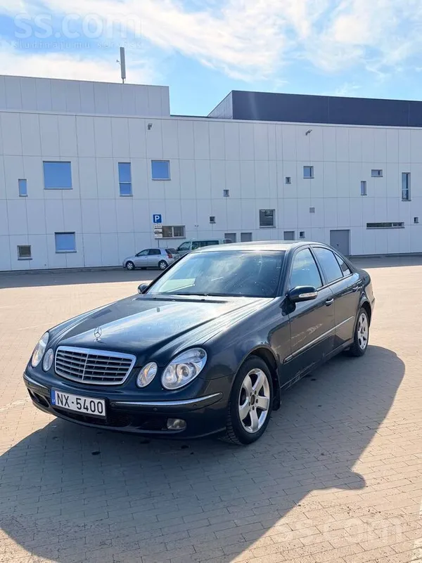 Mercedes E270