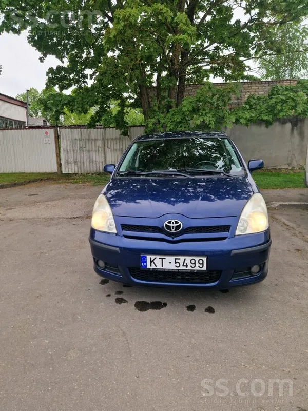 Toyota Pārdodu Toyota Corolla Verso 2.0, mehāniskā ātrumk