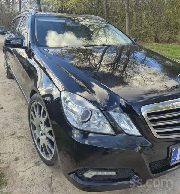 Mercedes E200