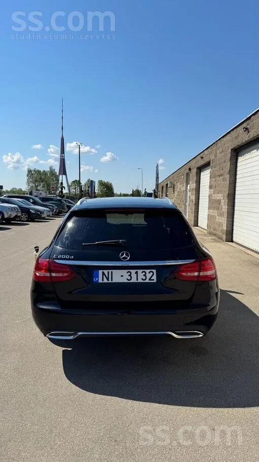 Mercedes C200