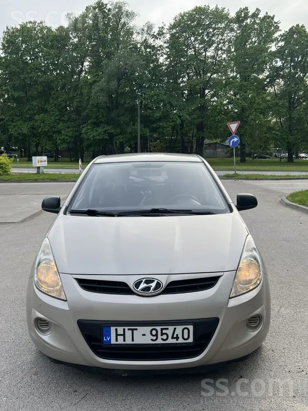 Hyundai i20