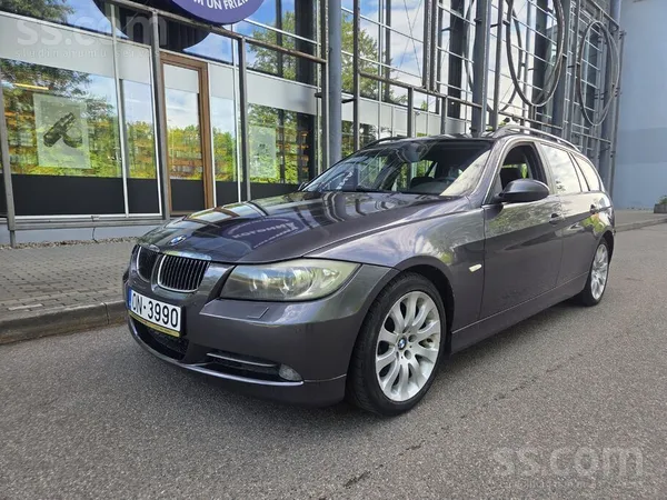 BMW 330