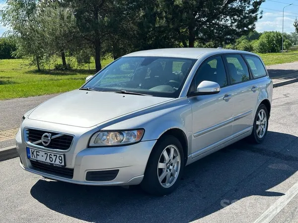 Volvo V50