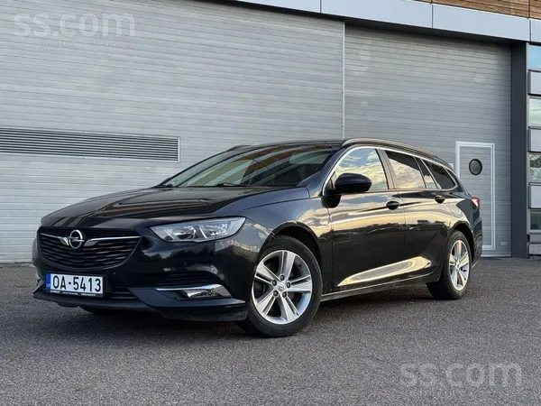 Opel Insignia - 1