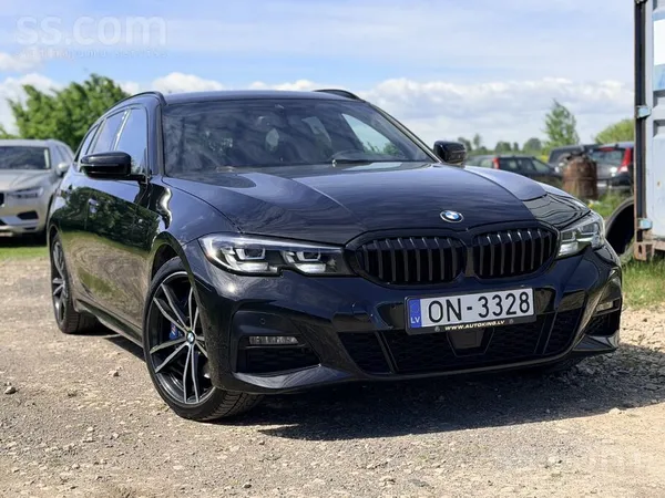 BMW 330 - 1