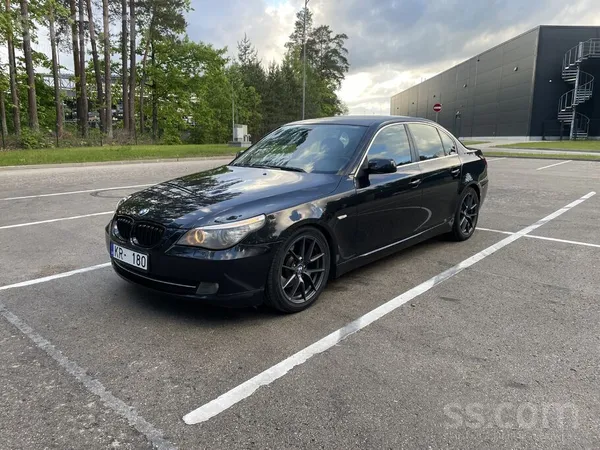 BMW 525
