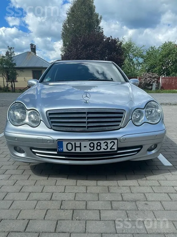 Mercedes C220