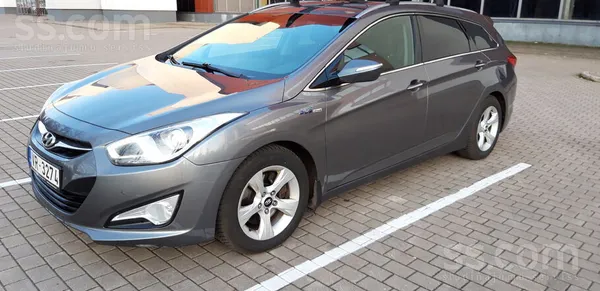 Hyundai i40