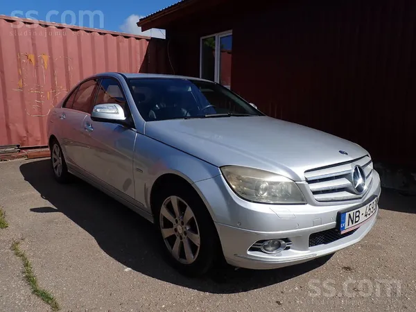 Mercedes C320