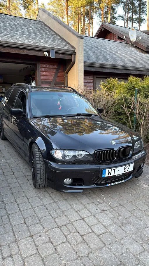 BMW 330