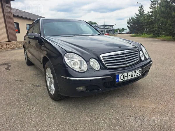 Mercedes E200