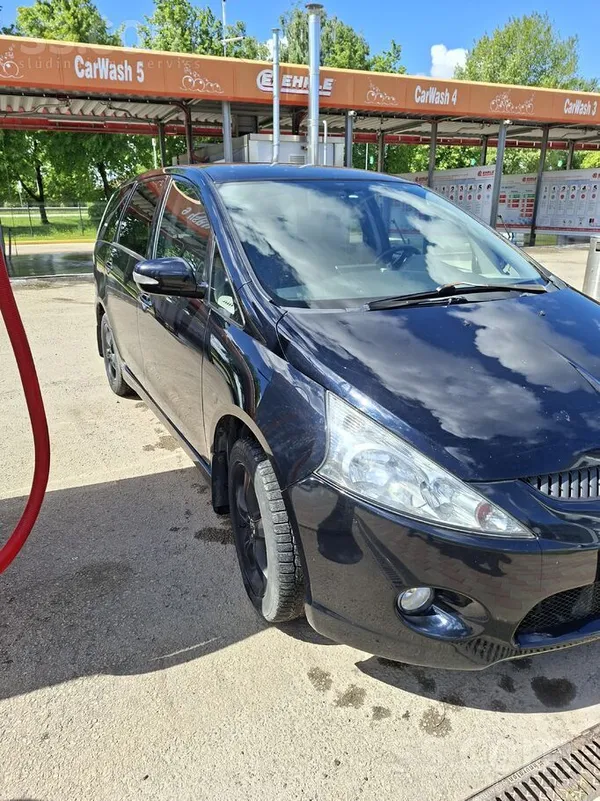 Mitsubishi Grandis