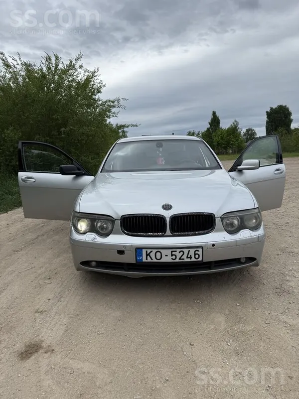 BMW 730