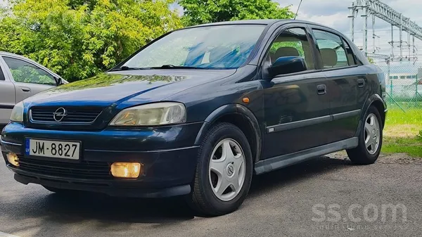 Opel Astra - 1