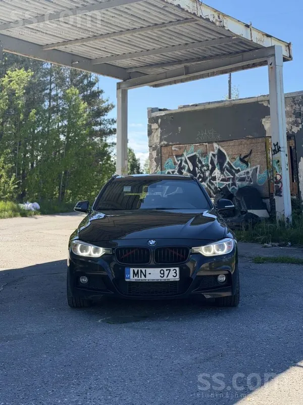 BMW 320