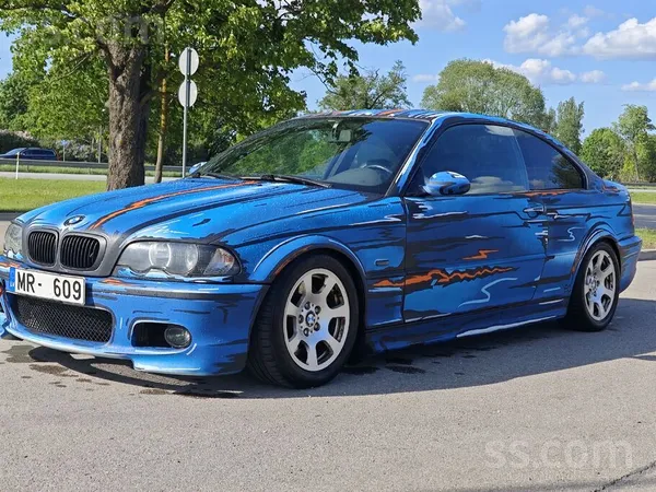 BMW 330