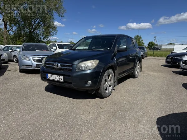Toyota Pārdod Toyota Rav4 2.2D 4X4 . Bez apskates