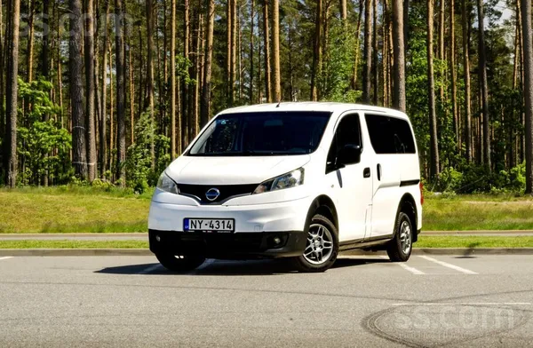 Nissan NV200