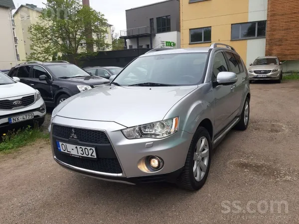 Mitsubishi Mitsubishi Outlander
