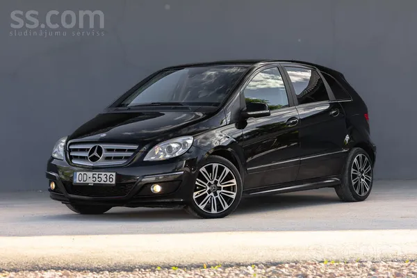 Mercedes B180