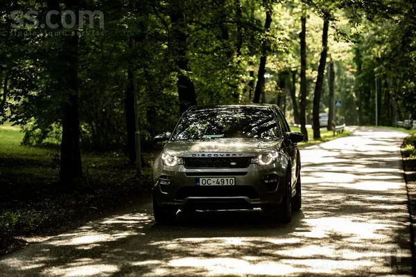 Land-Rover Discovery Sport