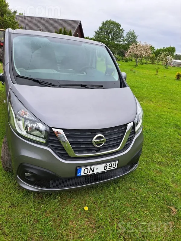 Nissan NV300