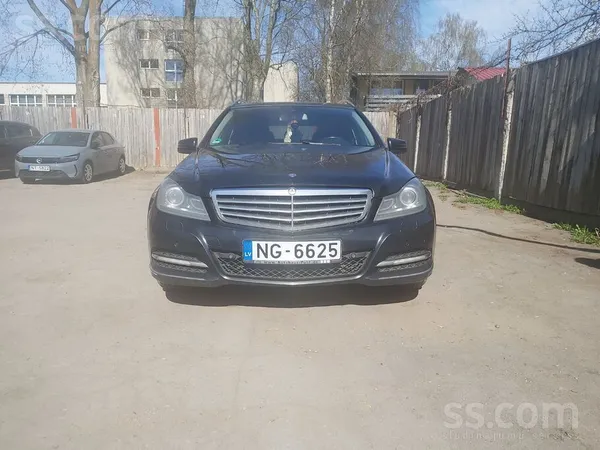 Mercedes C220
