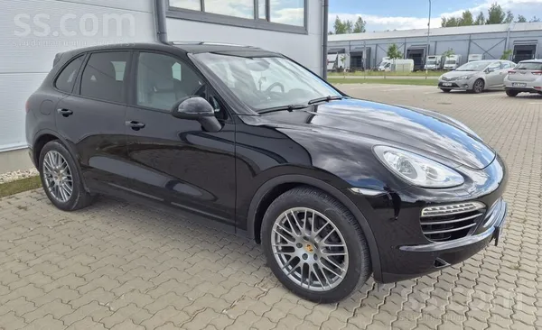 Porsche Pārdodu ļoti labā stāvoklī un ar mazu nobraukumu P