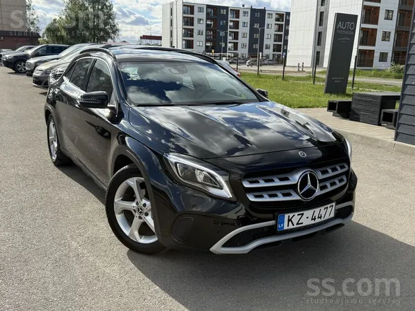 Mercedes GLA180