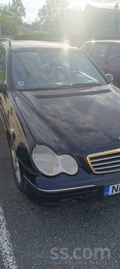 Mercedes C200